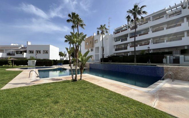 Apartment - Resale - Orihuela Costa -
                Villamartín