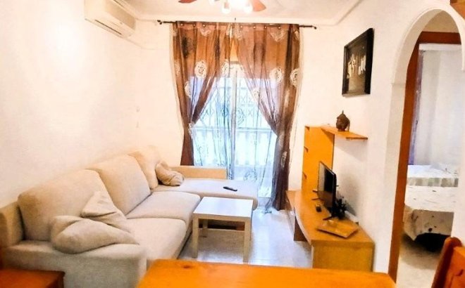 Apartment - Resale -
            Torrevieja - 20806