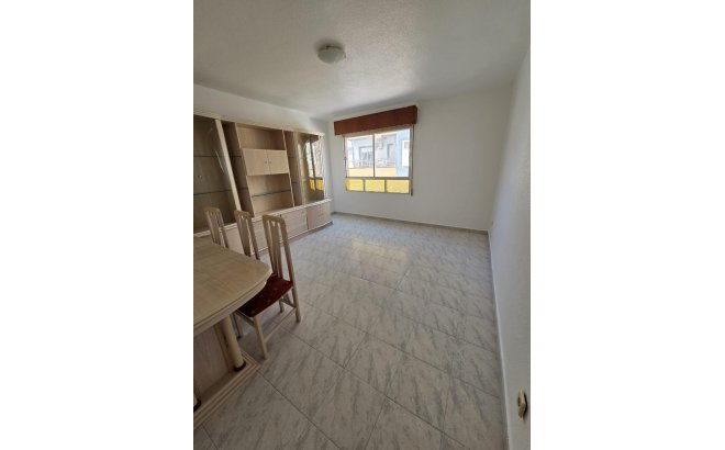 Apartment - Resale -
            Torrevieja - 57091