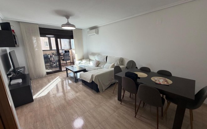 Apartment - Resale - Torrevieja - Centro