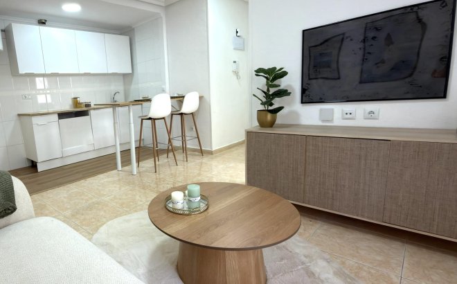 Apartment - Resale - Torrevieja - Centro