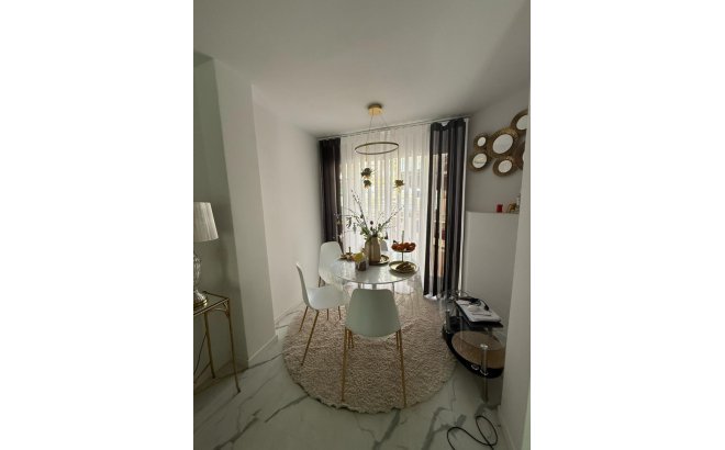 Apartment - Resale - Torrevieja - Costa Blanca