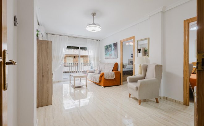 Apartment - Resale - Torrevieja - Costa Blanca