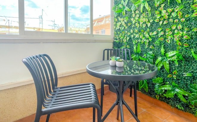 Apartment - Resale - Torrevieja - Costa Blanca