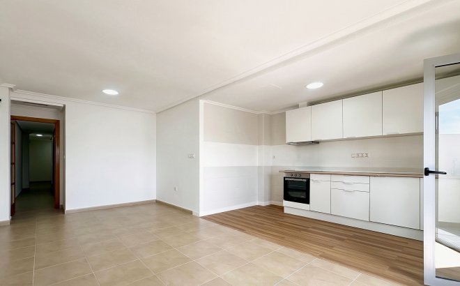 Apartment - Resale - Torrevieja -
                Costa Blanca