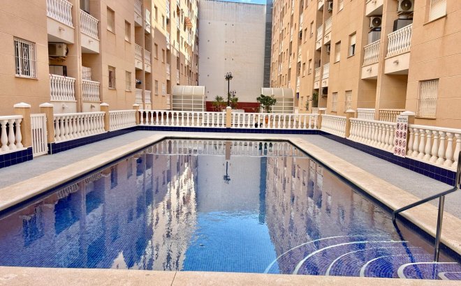 Apartment - Resale - Torrevieja - Estacion De Autobuses