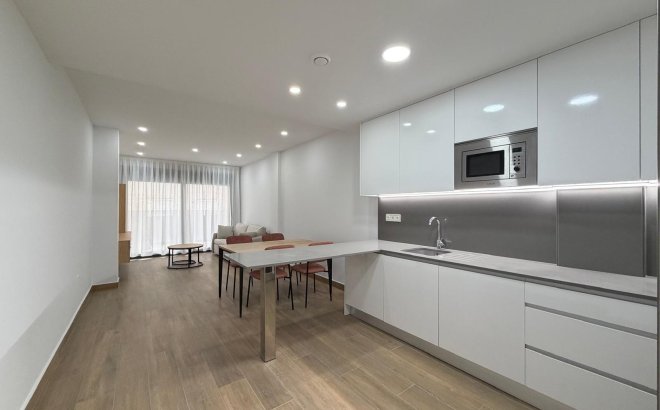 Apartment - Resale - Torrevieja - Estacion De Autobuses