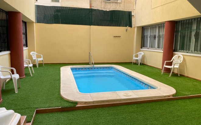 Apartment - Resale - Torrevieja - Estacion De Autobuses