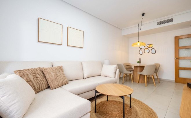 Apartment - Resale - Torrevieja - Las Calas