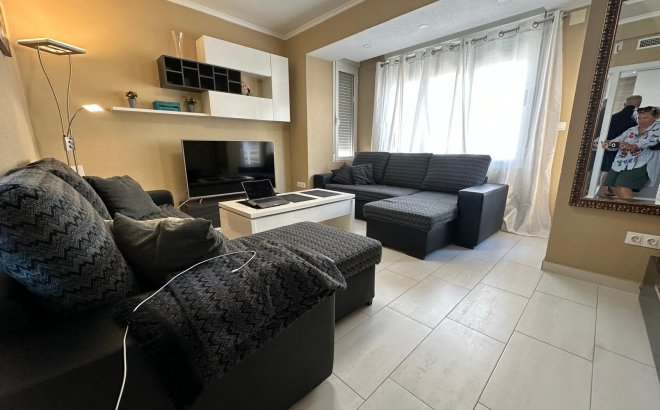 Apartment - Resale - Torrevieja - Paseo Maritimo