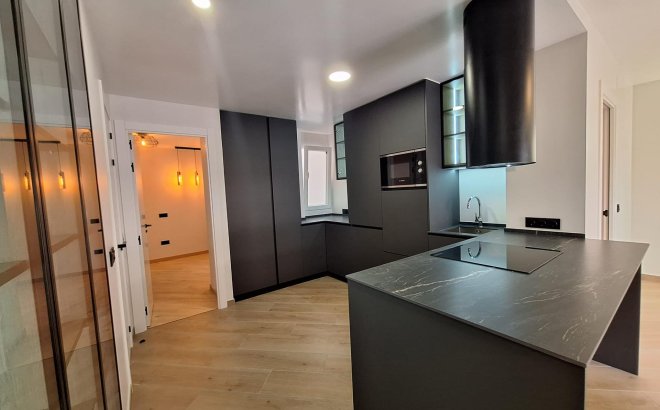 Apartment - Resale - Torrevieja - Playa de los Locos