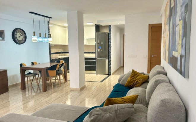 Apartment - Resale - Torrevieja - Playa del Cura