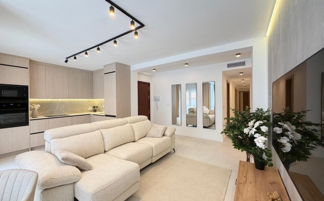 Apartment - Resale - Torrevieja - Playa del Cura