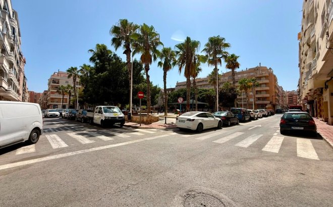 Apartment - Resale - Torrevieja - Playa del Cura
