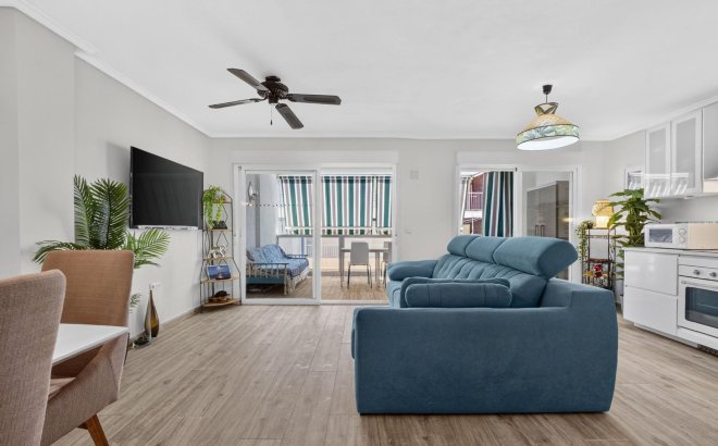 Apartment - Resale - Torrevieja - Playa del Cura