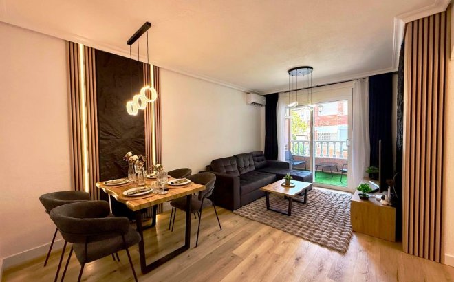 Apartment - Resale - Torrevieja - Playa del Cura