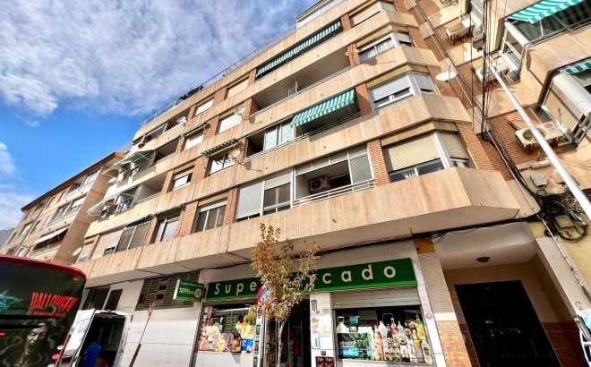 Apartment - Resale - Torrevieja -
                Puerto Deportivo