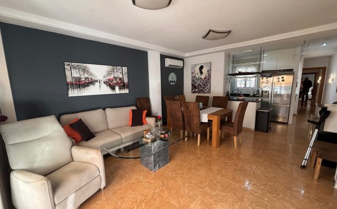 Apartment - Resale - Torrevieja - Torrevieja