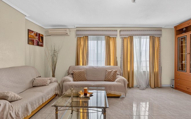 Apartment - Resale - Torrevieja -
                Torrevieja