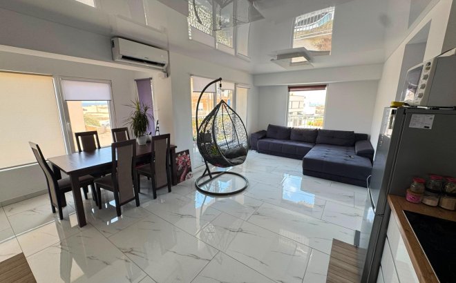 Apartment - Resale - Torrevieja - Zona Los Frutales
