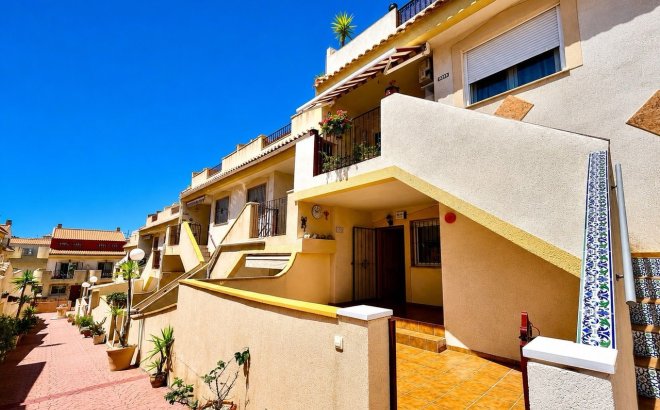 Appartement - Herverkoop - La Zenia -
                Costa Blanca