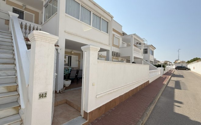 Appartement - Herverkoop - Orihuela Costa - Costa Blanca