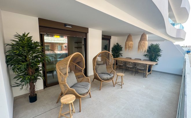 Appartement - Herverkoop - Orihuela Costa - Costa Blanca