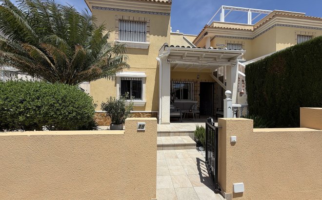 Appartement - Herverkoop - Orihuela Costa - Costa Blanca