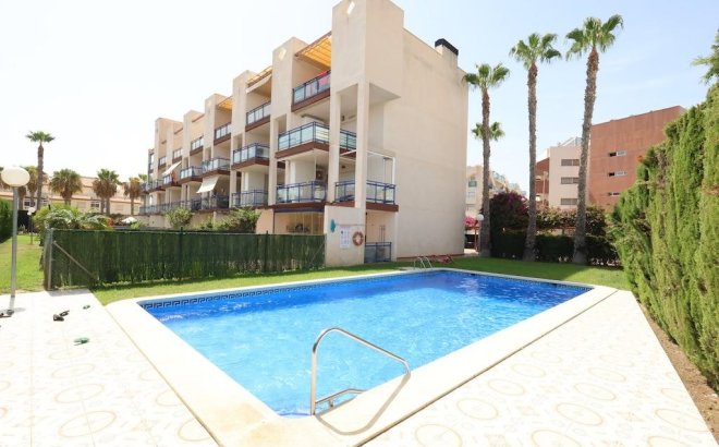 Appartement - Herverkoop - Orihuela Costa - Costa Blanca