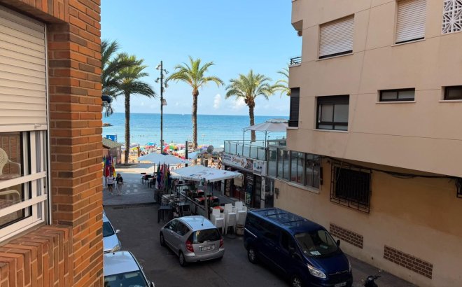 Appartement - Herverkoop -
            Torrevieja - 38556