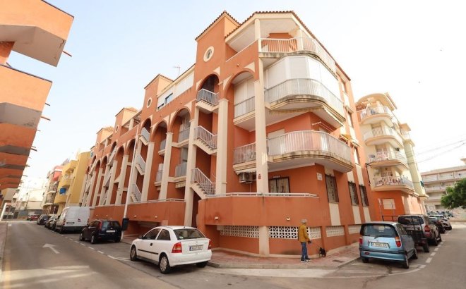 Appartement - Herverkoop -
            Torrevieja - 41523
