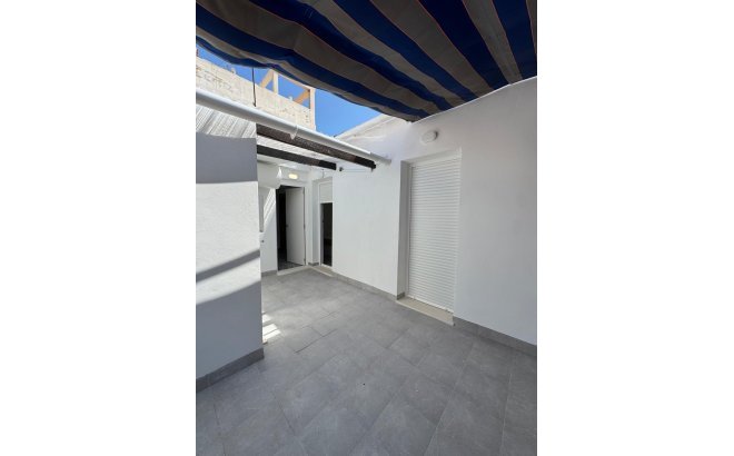 Appartement - Herverkoop - Torrevieja - Centro