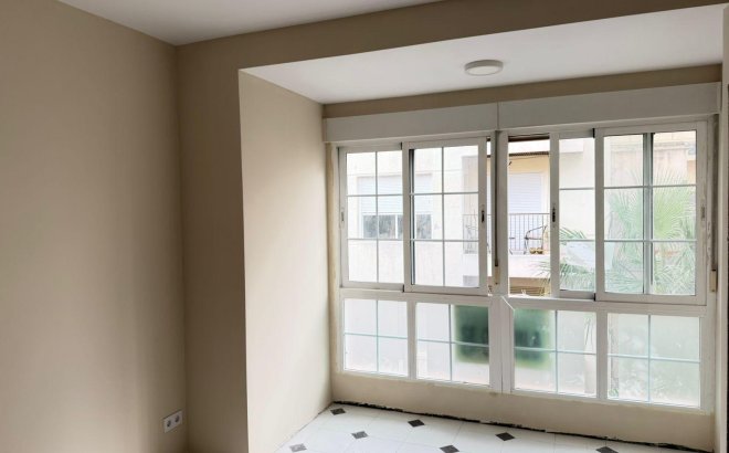 Appartement - Herverkoop - Torrevieja - Centro