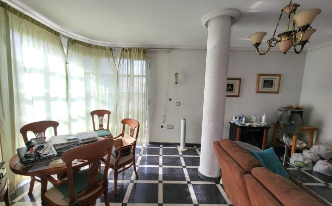Appartement - Herverkoop - Torrevieja - Centro