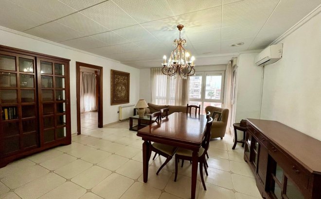 Appartement - Herverkoop - Torrevieja - Centro