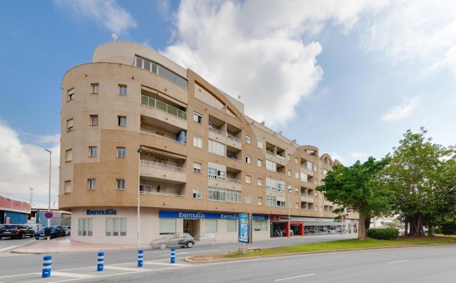 Appartement - Herverkoop - Torrevieja - Centro