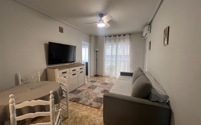 Appartement - Herverkoop - Torrevieja - Centro