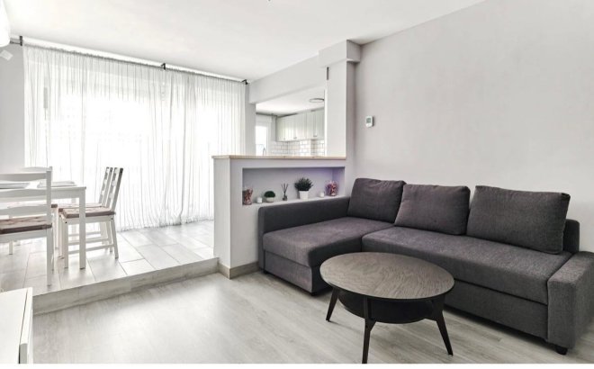 Appartement - Herverkoop - Torrevieja - Centro