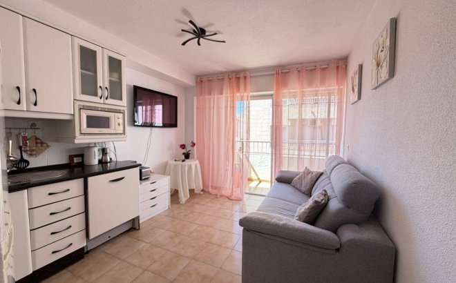 Appartement - Herverkoop - Torrevieja - Centro