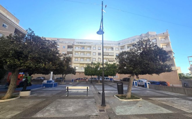 Appartement - Herverkoop - Torrevieja - Centro