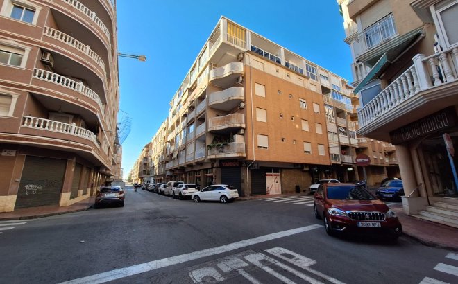 Appartement - Herverkoop - Torrevieja - Centro