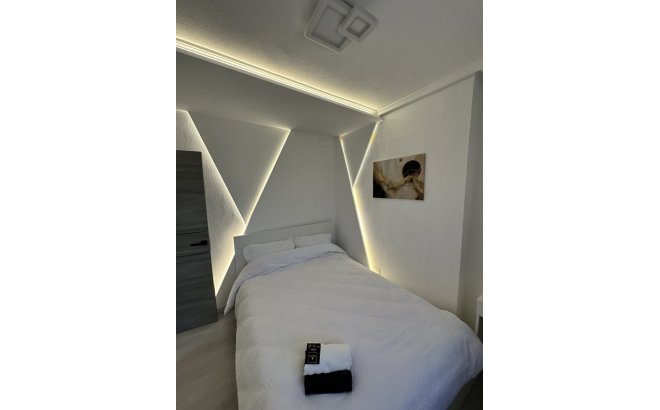 Appartement - Herverkoop - Torrevieja - Centro