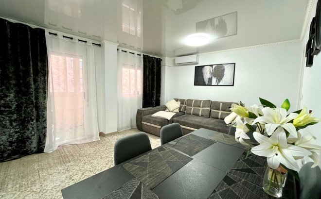 Appartement - Herverkoop - Torrevieja - Costa Blanca