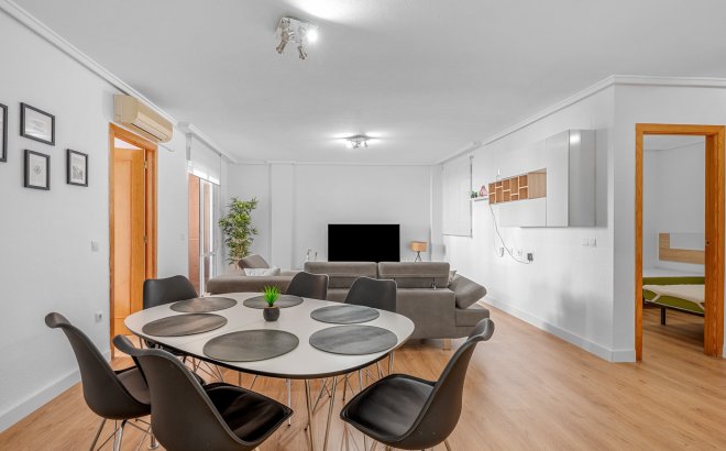 Appartement - Herverkoop - Torrevieja - Costa Blanca