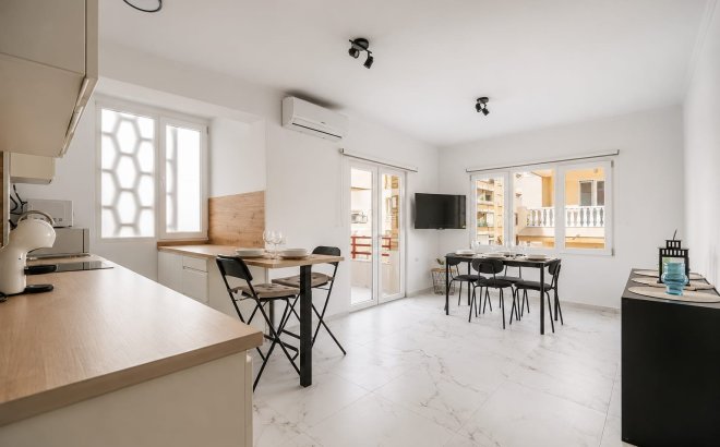 Appartement - Herverkoop - Torrevieja -
                Costa Blanca