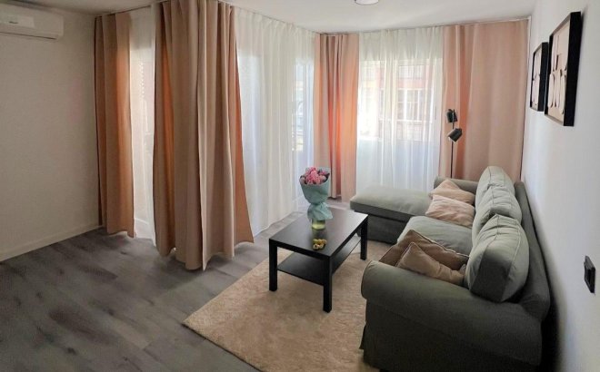 Appartement - Herverkoop - Torrevieja -
                Curva Del Palangre