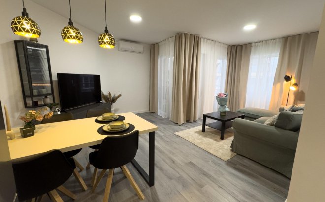 Appartement - Herverkoop - Torrevieja - Curva Del Palangre