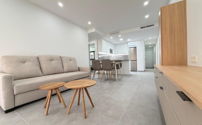 Appartement - Herverkoop - Torrevieja - Estacion De Autobuses