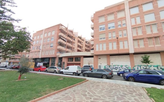 Appartement - Herverkoop - Torrevieja - HABANERAS PLAZA SANTA MARIA