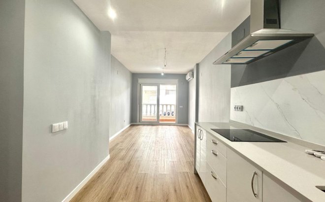 Appartement - Herverkoop - Torrevieja - La Mata Pueblo